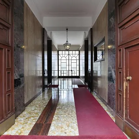 Contempora - Trilocale P.le Susa * Milan